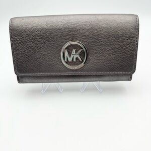 Michael Kors Silver Logo Pebbled Leather Wallet